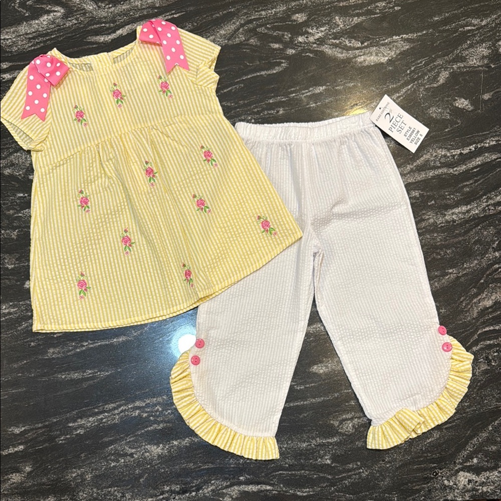 Yellow Striped Top and White Pants Set with Pink Accents